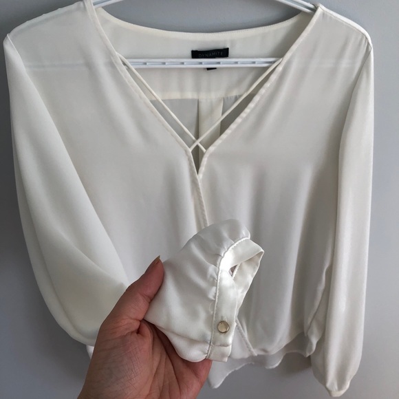 NWOT Chiffon Blouse/Work Top with Neck Detailing - Picture 2 of 4